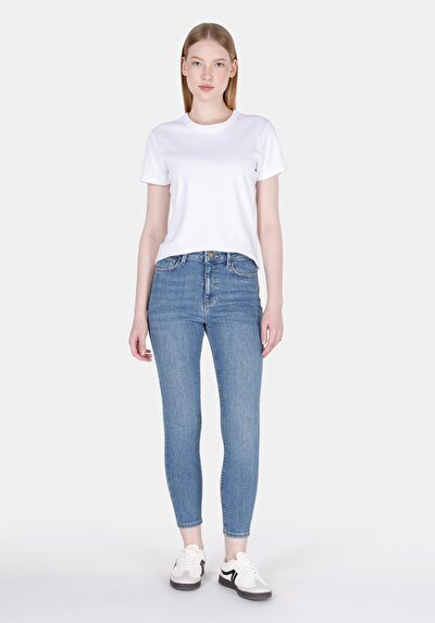 صورة من أزرق للنساء بناطيل