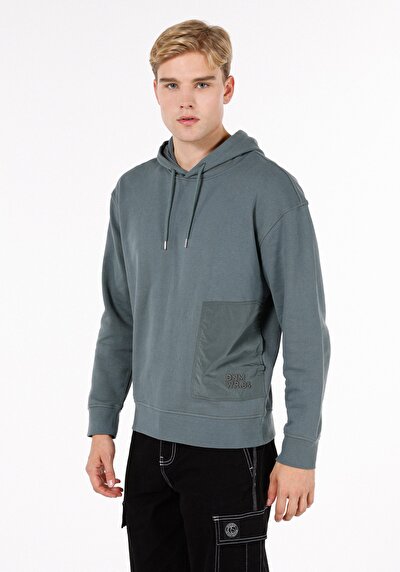 صورة من أخضر للرجال بلوز