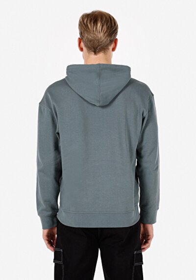 صورة من أخضر للرجال بلوز