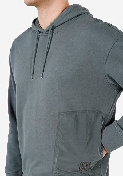 صورة من أخضر للرجال بلوز