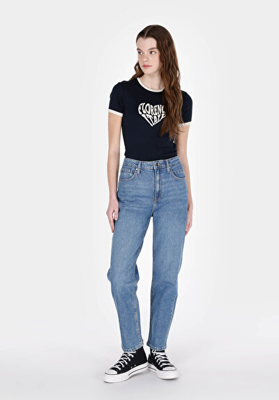 صورة من مستقيم  جينز نيلي نسائي