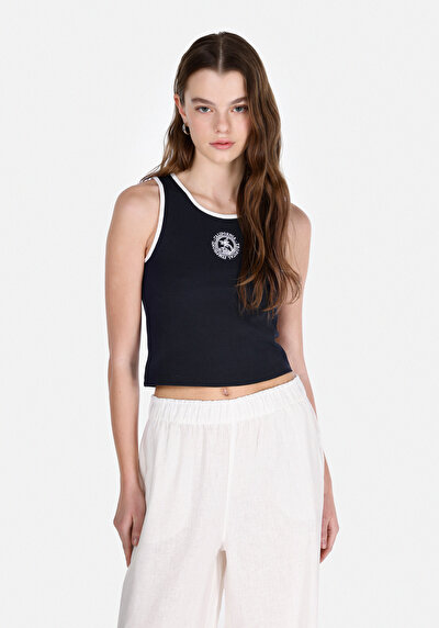 صورة من سليم فيت نسائي بلوزة دبابة باللون الأزرق الداكن