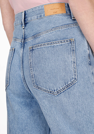 اعرض التفاصيل لـ جينز نيلي نسائي Barrel Fit