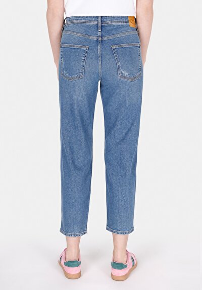 صورة من أزرق للنساء بناطيل