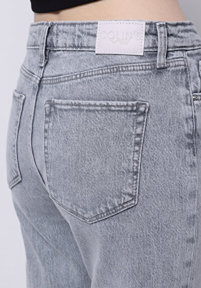 اعرض التفاصيل لـ   جينز نسائي رمادي