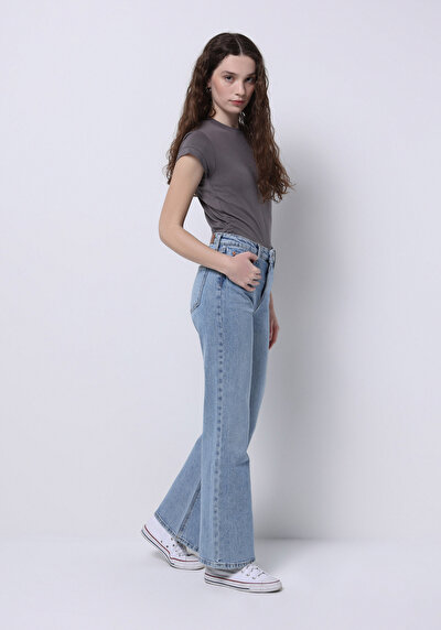 اعرض التفاصيل لـ   خصر عالي ساق واسعة نسائي نيلي جينز