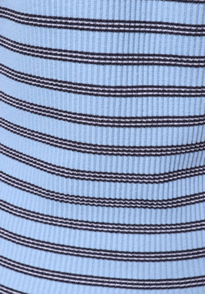 اعرض التفاصيل لـ تي شيرت نسيم بياقة مستديرة مخطط نسائي أزرق بأكمام قصيرة