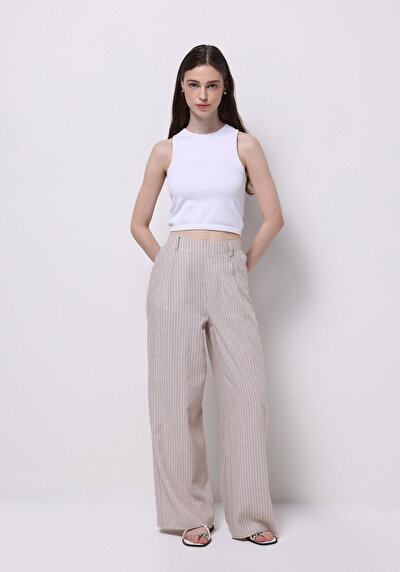 صورة من Straigt Fit خصر منخفض ساق واسعة بنطلون بيج نسائي