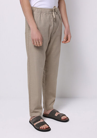 صورة من بيج للرجال بناطيل