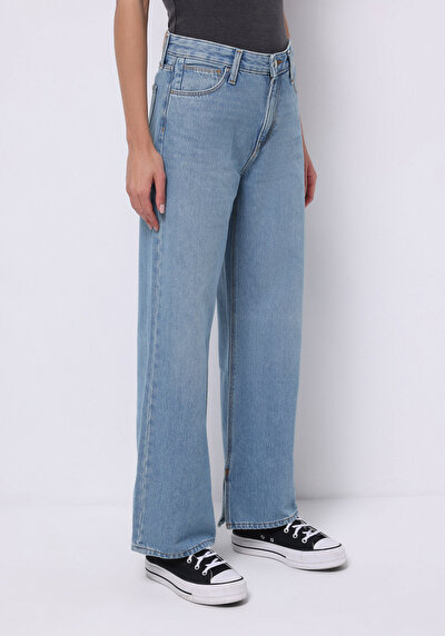 صورة من جينز نيلي نسائي