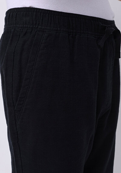 اعرض التفاصيل لـ أسود للرجال بناطيل