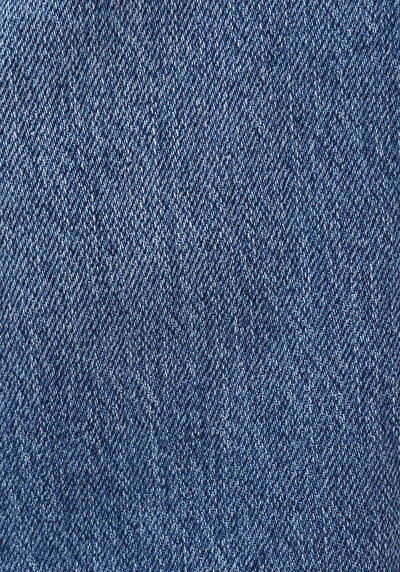 اعرض التفاصيل لـ أزرق للرجال بناطيل