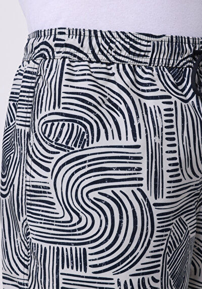 اعرض التفاصيل لـ شورت سباحة رجالي بطبعة باللون الأزرق الداكن