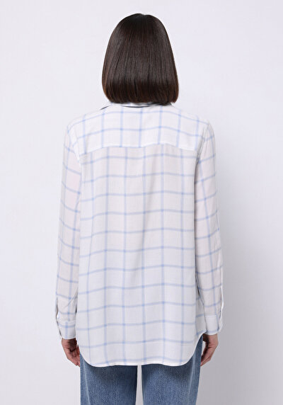 صورة من أزرق للنساء قميص كم طويل