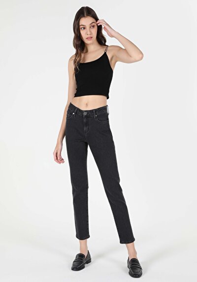 صورة من سليم فيت بلوزة نسائية سوداء