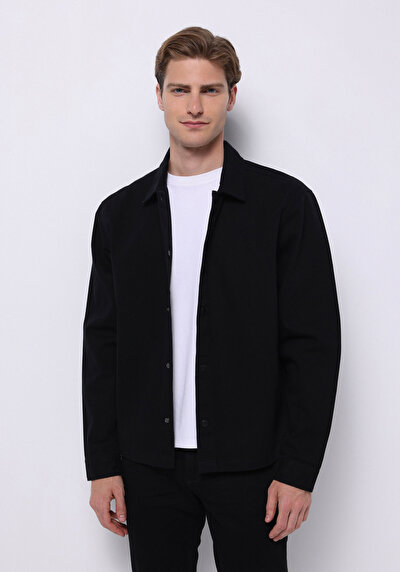 صورة من أسود للرجال