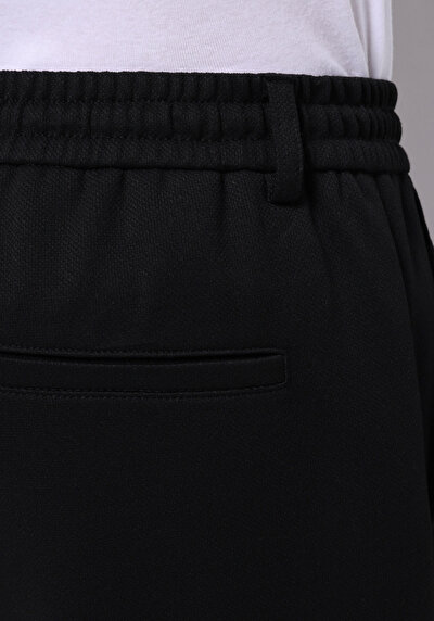 اعرض التفاصيل لـ أسود للرجال بناطيل