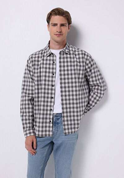 صورة من رمادي للرجال قميص  كم طويل