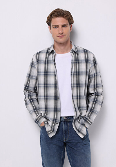 صورة من رمادي للرجال قميص كم طويل