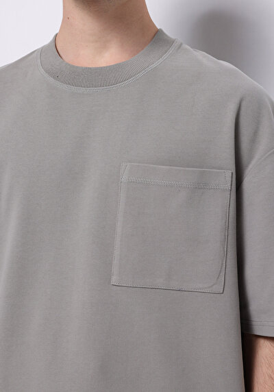 صورة من أخضر للرجال تي شيرت بأكمام قصيرة