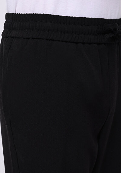 اعرض التفاصيل لـ أسود للرجال بناطيل