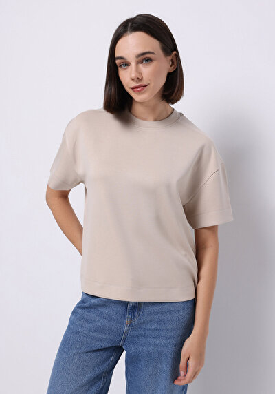 صورة من بيج للنساء تي شيرت بأكمام قصيرة