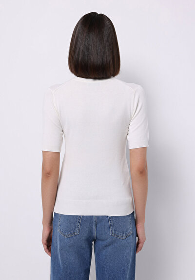 صورة من أبيض للنساء