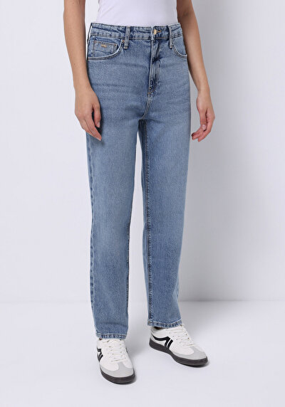 صورة من أزرق للنساء بناطيل