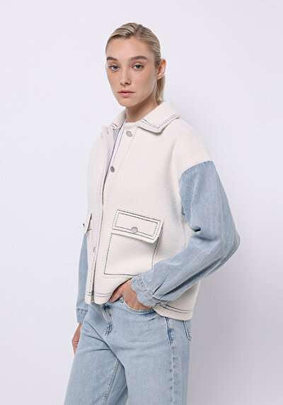 صورة من أبيض للنساء 