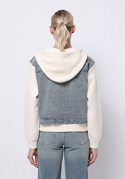 اعرض التفاصيل لـ أبيض للنساء 