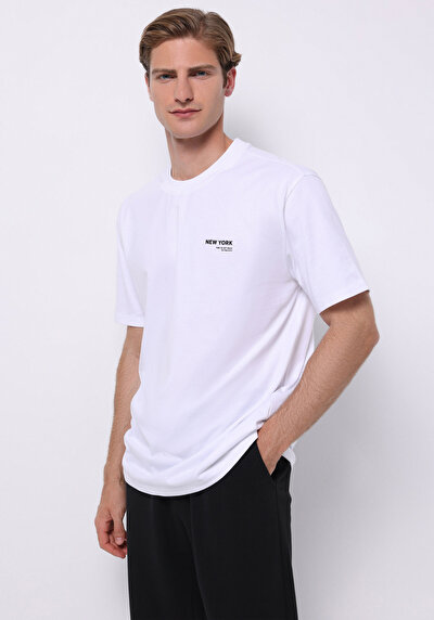 صورة من أبيض للرجال تي شيرت بأكمام قصيرة