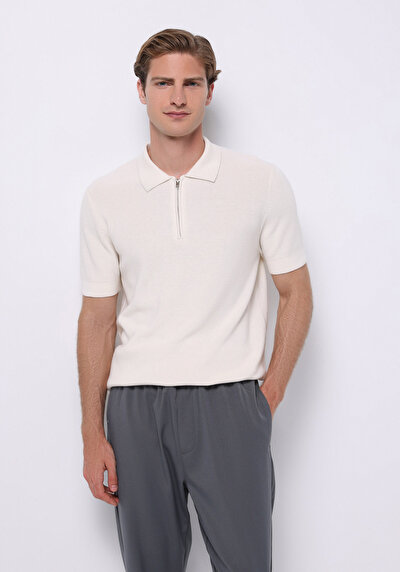 صورة من أبيض للرجال 