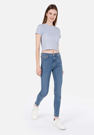 صورة من Skinny Fit جينز نيلي نسائي