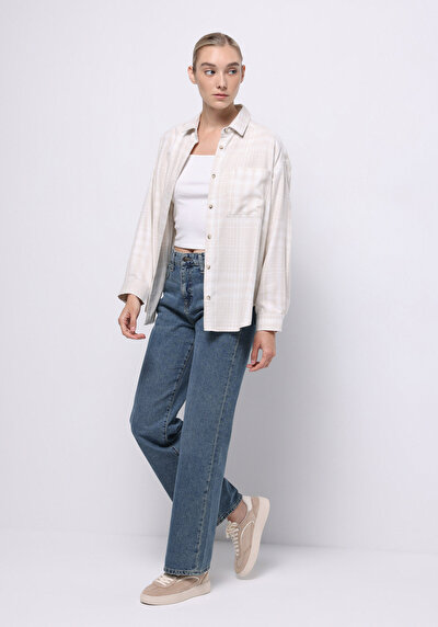 صورة من بيج فاتح للنساء قميص كم طويل