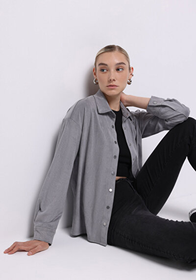 صورة من رمادي للنساء