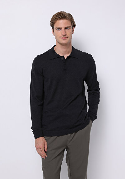 صورة من أنتراسيت للرجال بلوفر