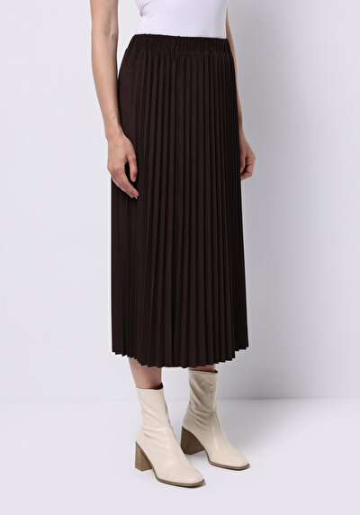 صورة من بني للنساء تنورة