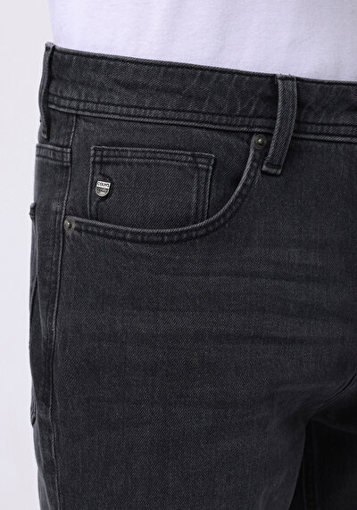 اعرض التفاصيل لـ أسود للرجال بناطيل