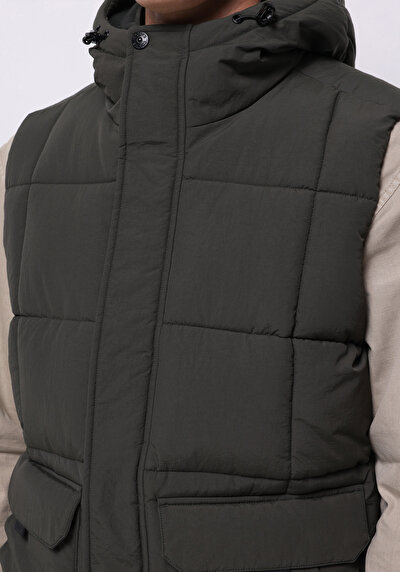 اعرض التفاصيل لـ كاكي للرجال صدرية