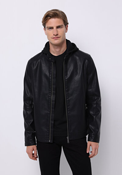 صورة من أسود للرجال جاكيت جلد