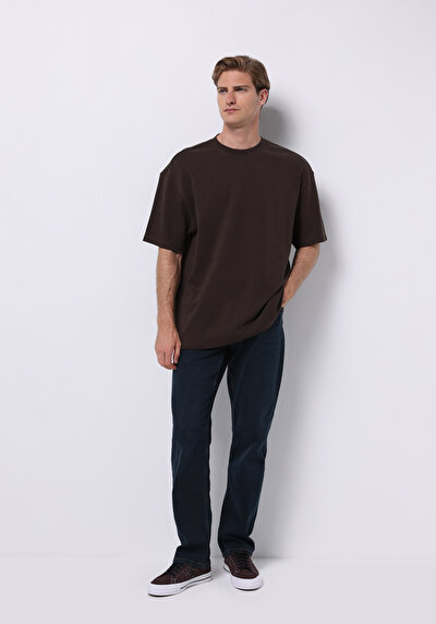 صورة من بني للرجال تي شيرت بأكمام قصيرة