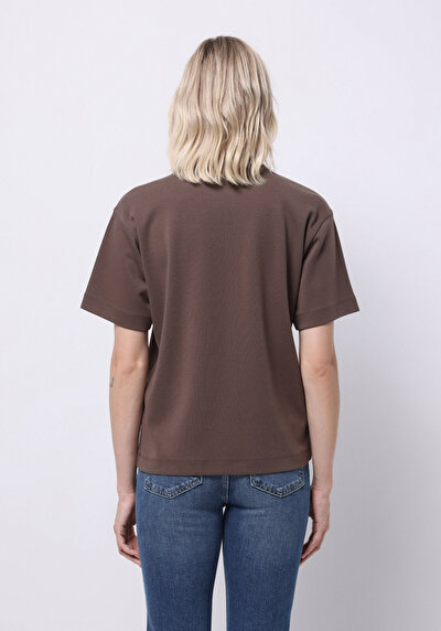 اعرض التفاصيل لـ بني للنساء تي شيرت بأكمام قصيرة