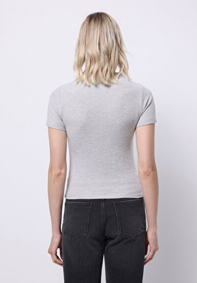 صورة من رمادي للنساء