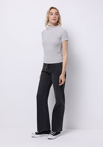 صورة من رمادي للنساء