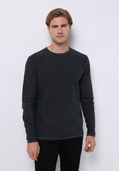 صورة من أنتراسيت للرجال بلوفر