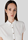 thumb-اعرض التفاصيل لـ قميص عادي رقبة نسائي أبيض كم قصير قميص