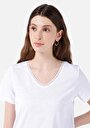 thumb-اعرض التفاصيل لـ   رقبة على شكل حرف V مستقيم نسائي أبيض بأكمام قصيرة تي شيرت